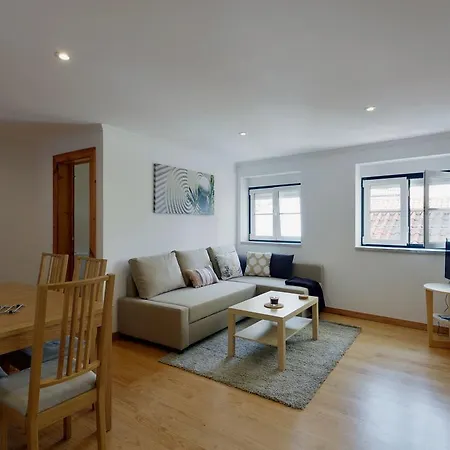 Feels Like - Alfama Duplex Apartment